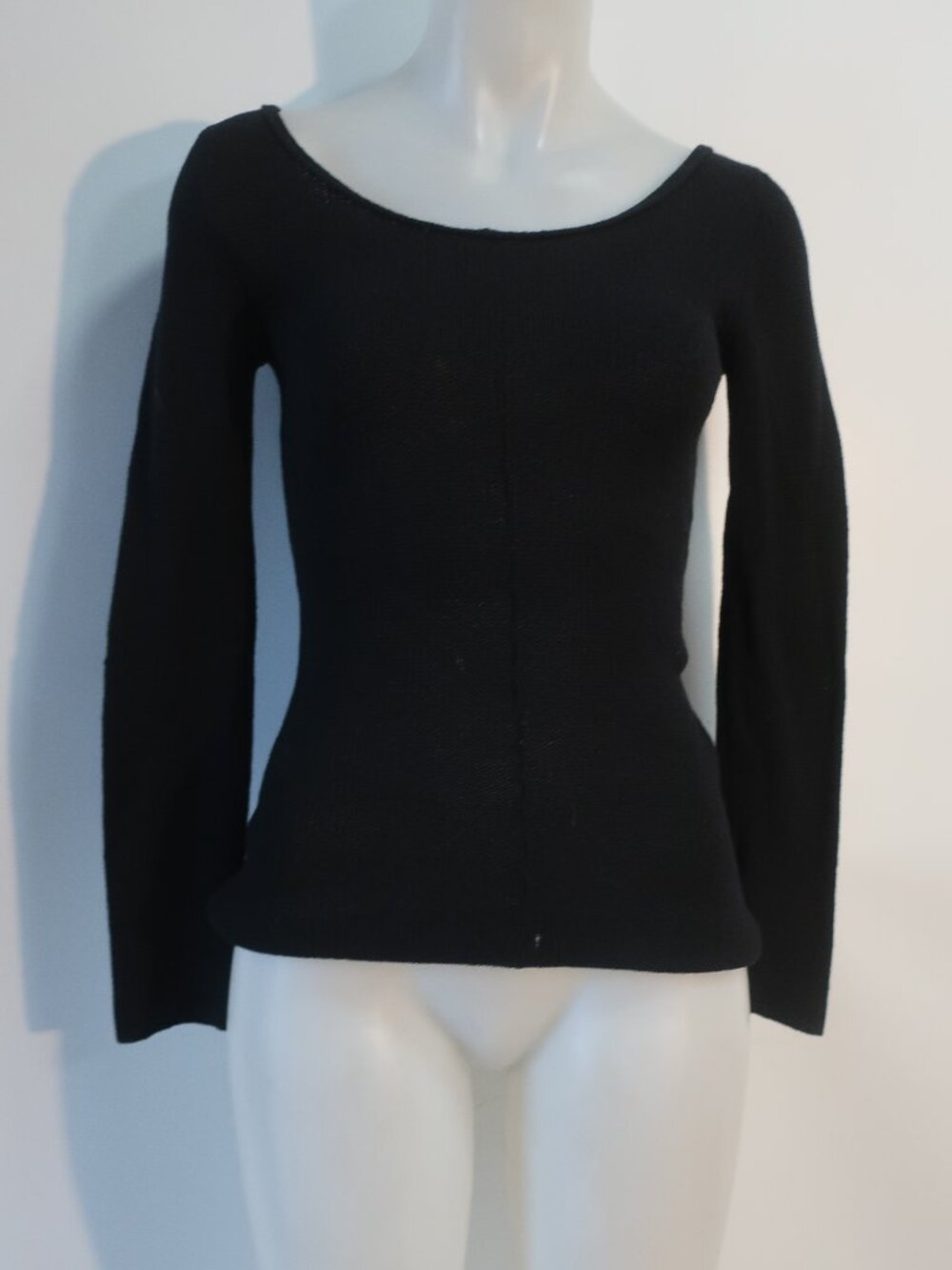 Womens Prada Black (Item-136) Scoop Neck Designer Sweater 38 US/2